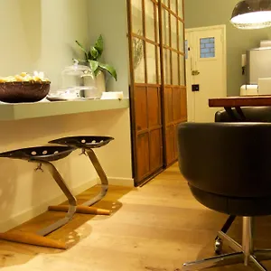 Via Diaz Couette-café
